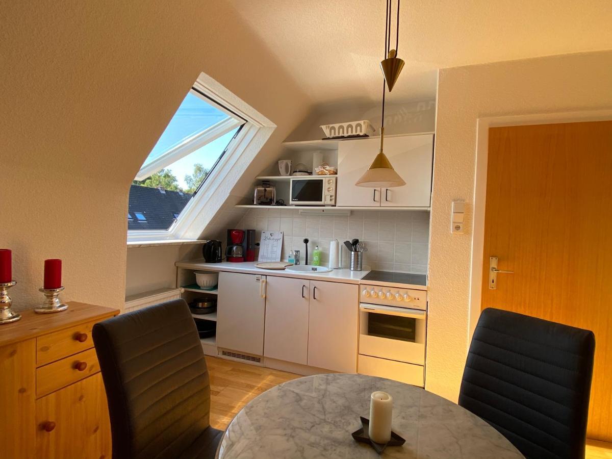 Ferienwohnung Albrecht ヴィルヘルムスハーフェン エクステリア 写真