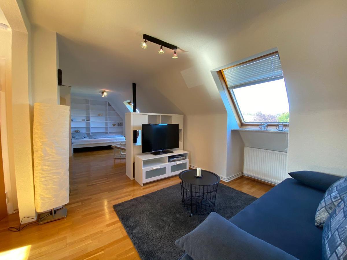 Ferienwohnung Albrecht ヴィルヘルムスハーフェン エクステリア 写真